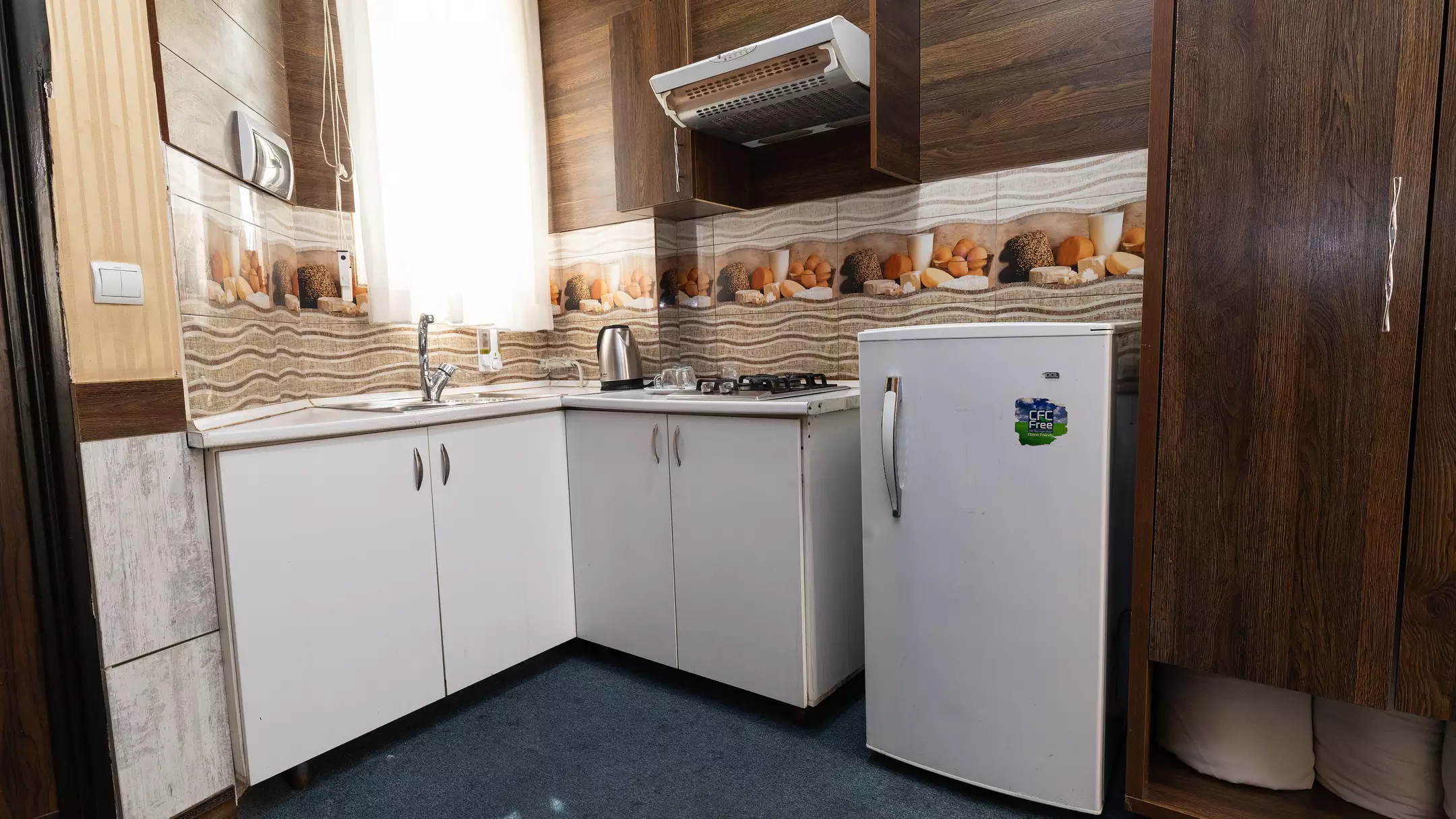 Alibaba https://cdn.alibaba.ir/ostorage/hotel-accommodation-images/670658210fe27c5a5df8fe04_0ccf7fb1-7ce8-47ca-a1c4-2d2a07a62760_هتل سفرا - آپارتمان یک خوابه پنج تخته (2).webp